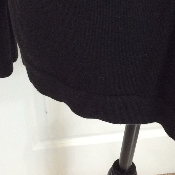 Ladies lightweight V neck sweater - Picture 4 of 6